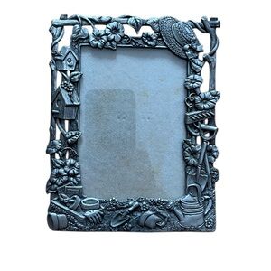 PEWTER Decorative Garden-Themed Photo Frame in Pewter
